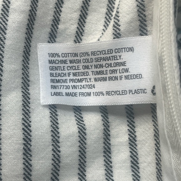 Striped One-Shoulder Ruffle Crop Top - Picture 9 of 10